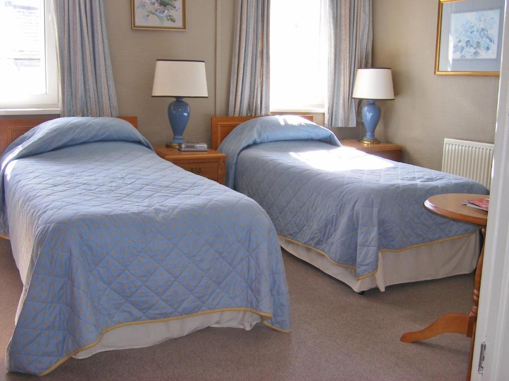 The Kings Head Hotel Abergavenny Bilik gambar
